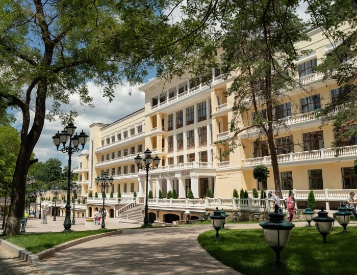 Санаторий «Дворец Нарзанов» Кисловодск